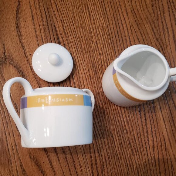 Cream and Sugar Set. Vintage Mary Kay Cosmetics set. - Picture 1 of 5